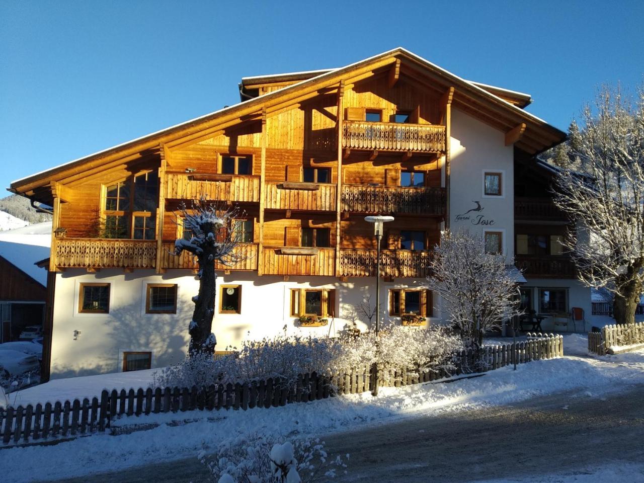 Garni Iosc Hotel Сан Вигилио ди Маребе Екстериор снимка